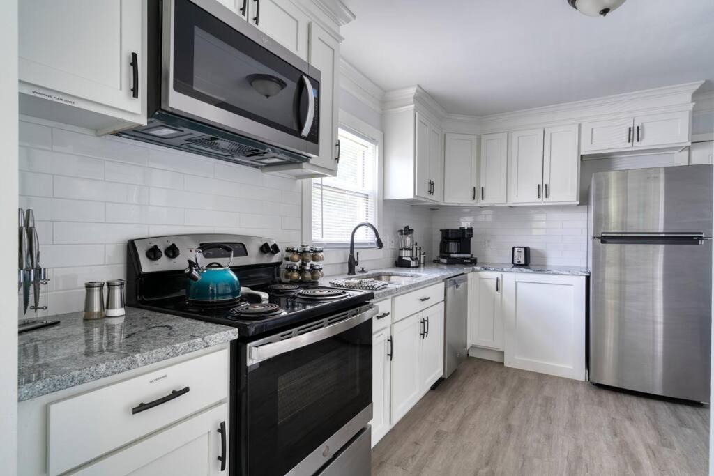 2Br 1Ba Duplex House King Beds Great For Small Groups Close To All Uptown Charlotte Attractions エクステリア 写真