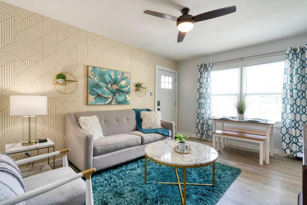 2Br 1Ba Duplex House King Beds Great For Small Groups Close To All Uptown Charlotte Attractions エクステリア 写真